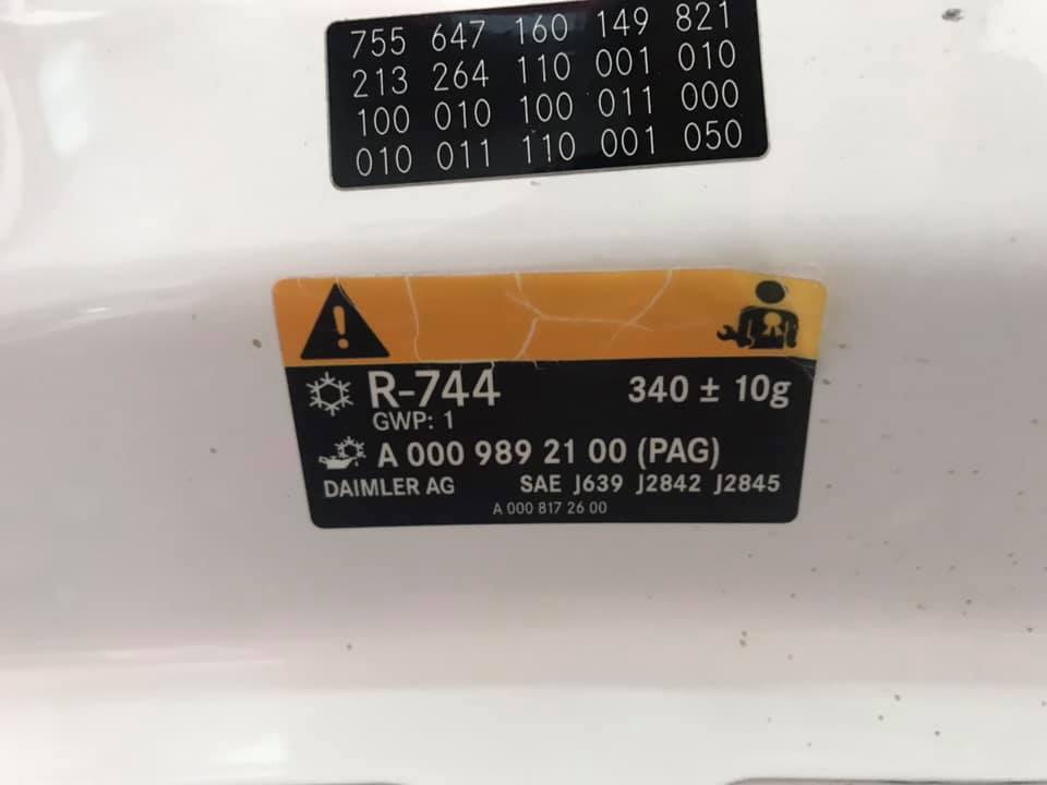 R744冷煤填充-崑兢汽車冷氣修復中心-台中汽車冷氣維修/南區汽車冷氣維修