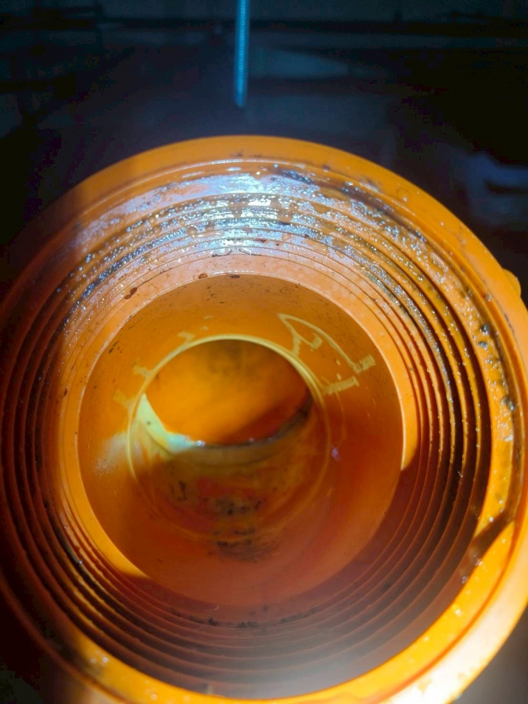 水刀清洗社區大樓污水管