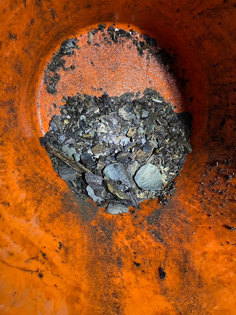 水刀清洗社區大樓污水管