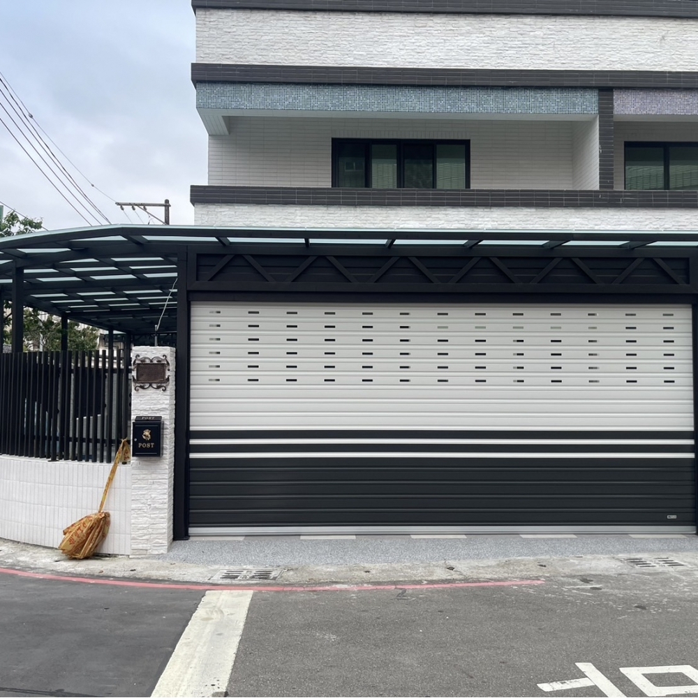 電動鐵捲門010