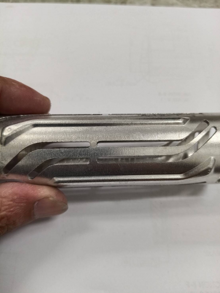 磁力震動製程 (適用高精度零件)