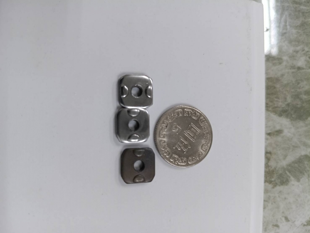 磁力震動製程 (適用高精度零件)