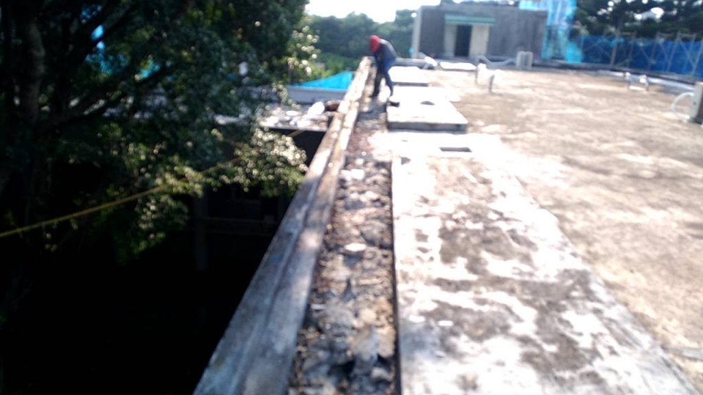 台北打石拆除-學校屋頂防水拆除