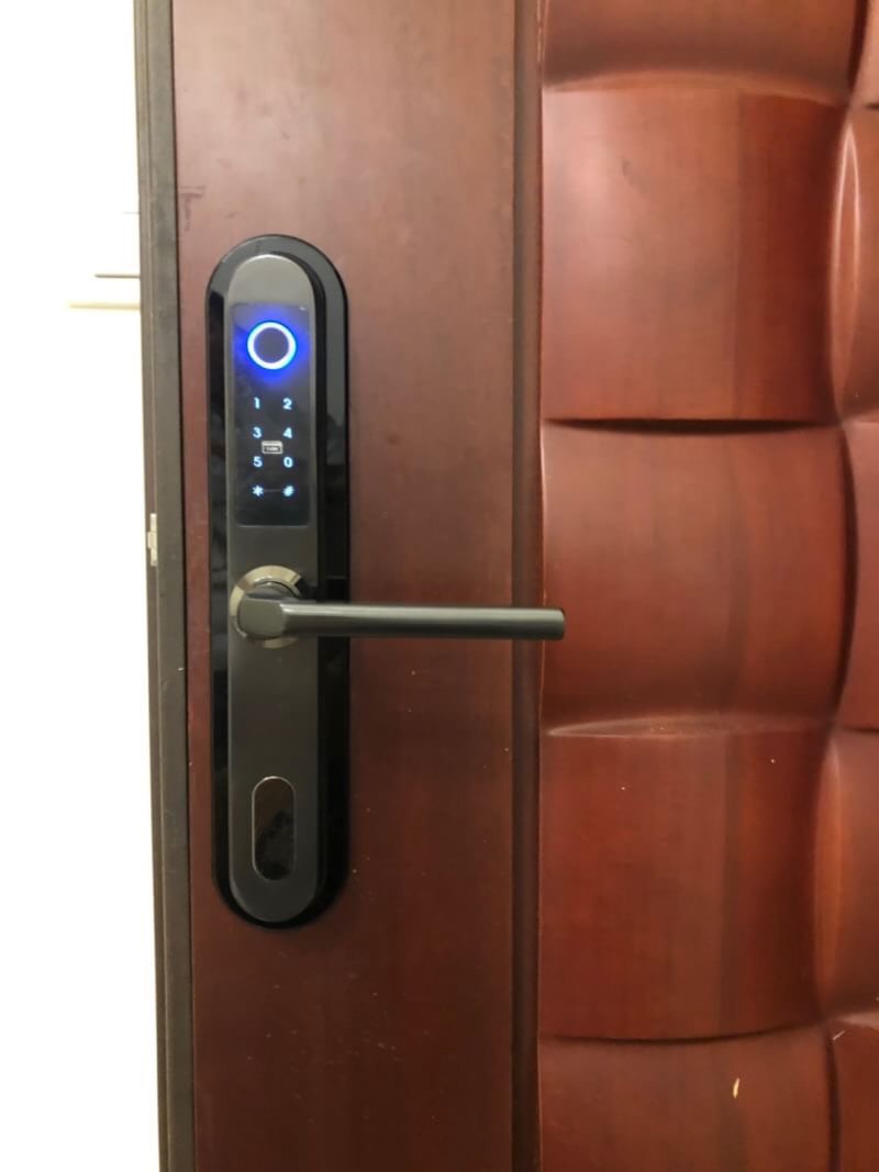 台中電子鎖指紋密碼感應扣-冠宇