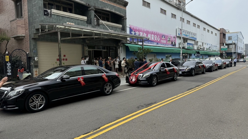 台中~神岡 W222賓士S  六台