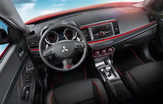 Mitsubishi/三菱 Lancer iO 1.8