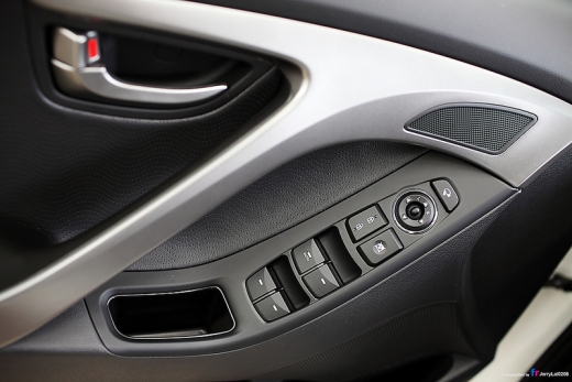 Hyundai/現代 ELANTRA