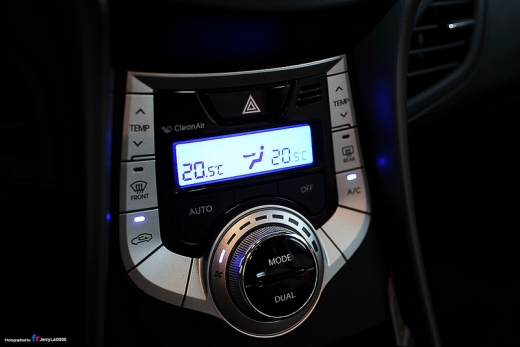 Hyundai/現代 ELANTRA