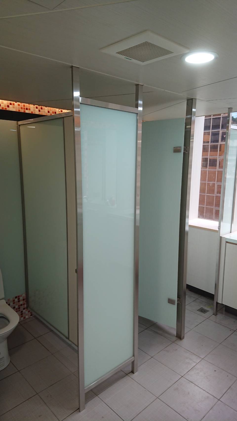 新北市玻璃安裝隔間