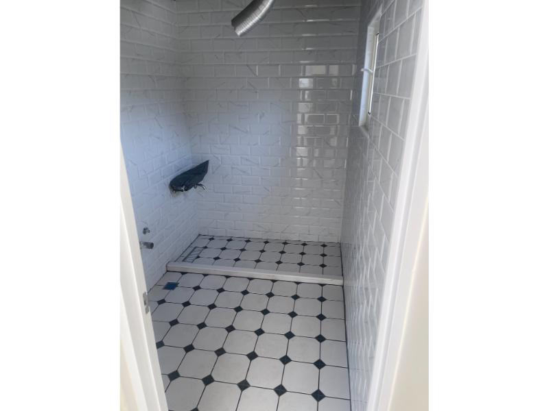 浴室壁、地鋪貼