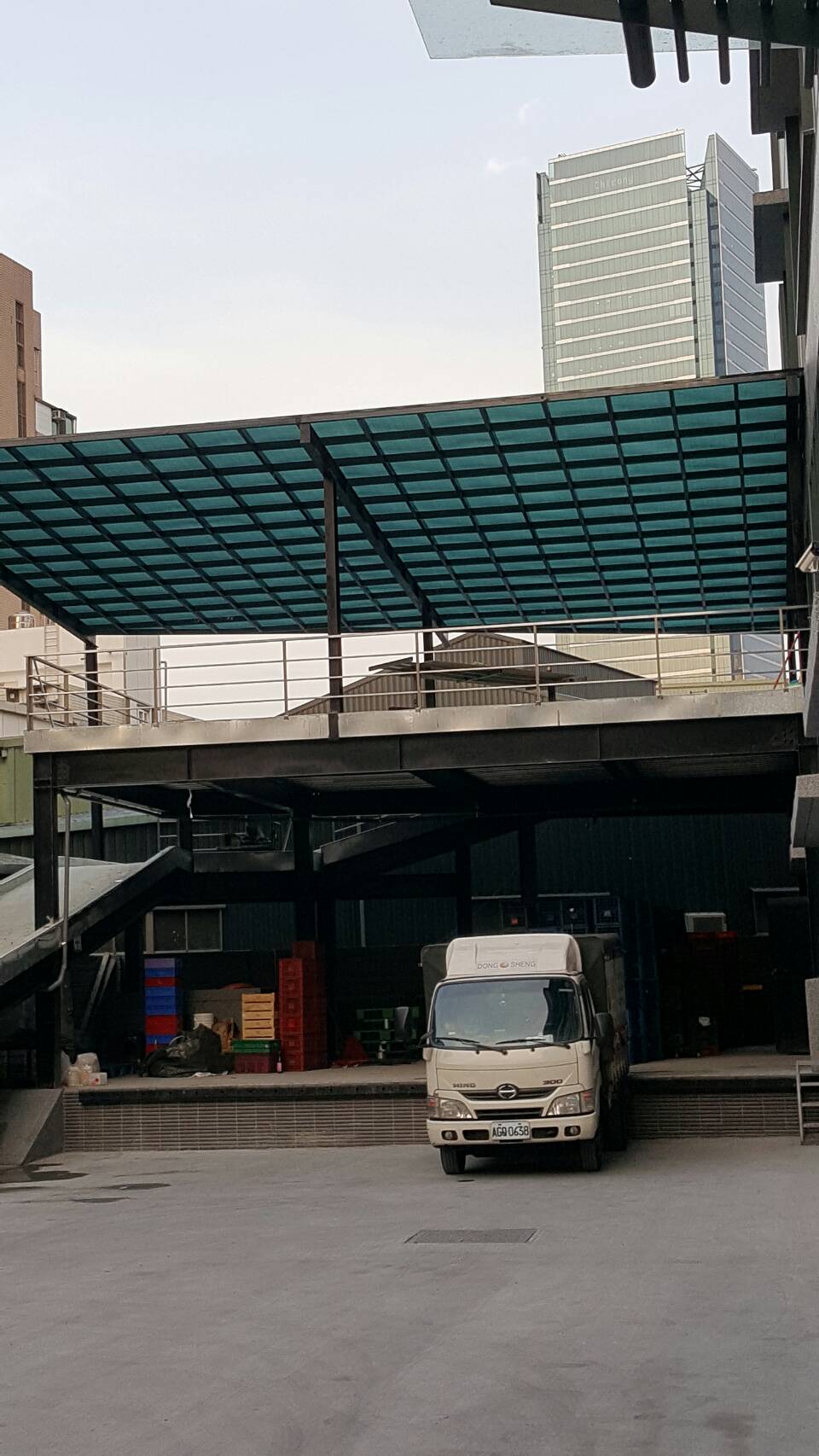 新北市鐵皮屋工程-台北採光罩工程