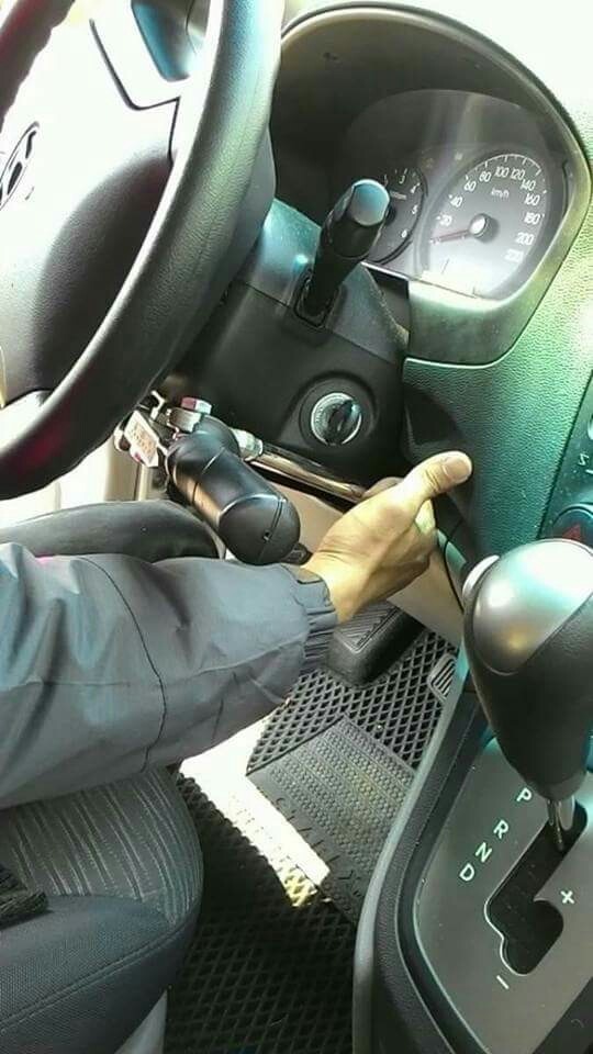 開車鎖與配製服務|台中鑰匙店