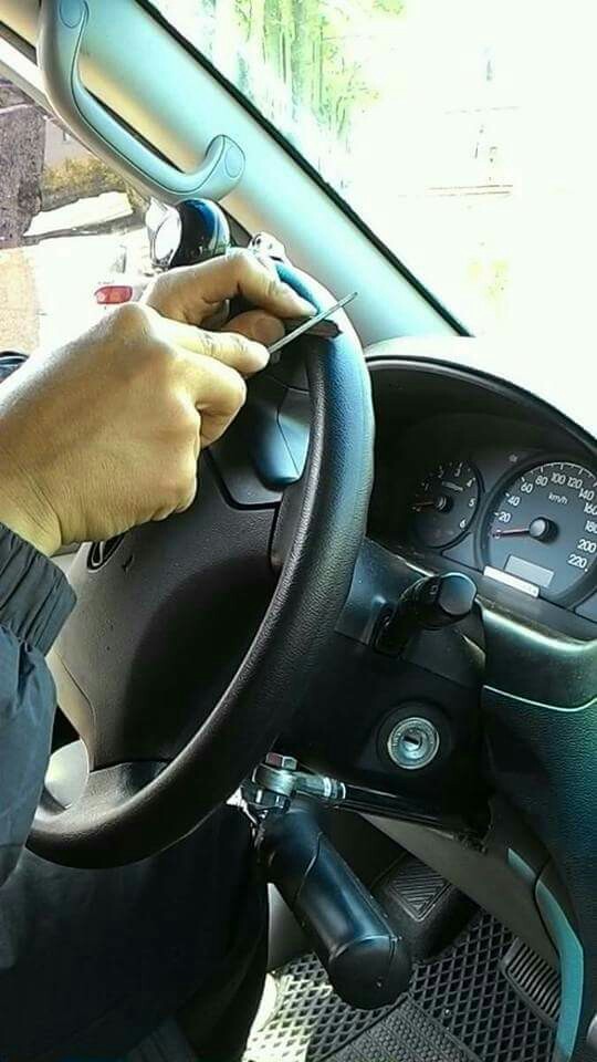 開車鎖與配製服務|台中鑰匙店