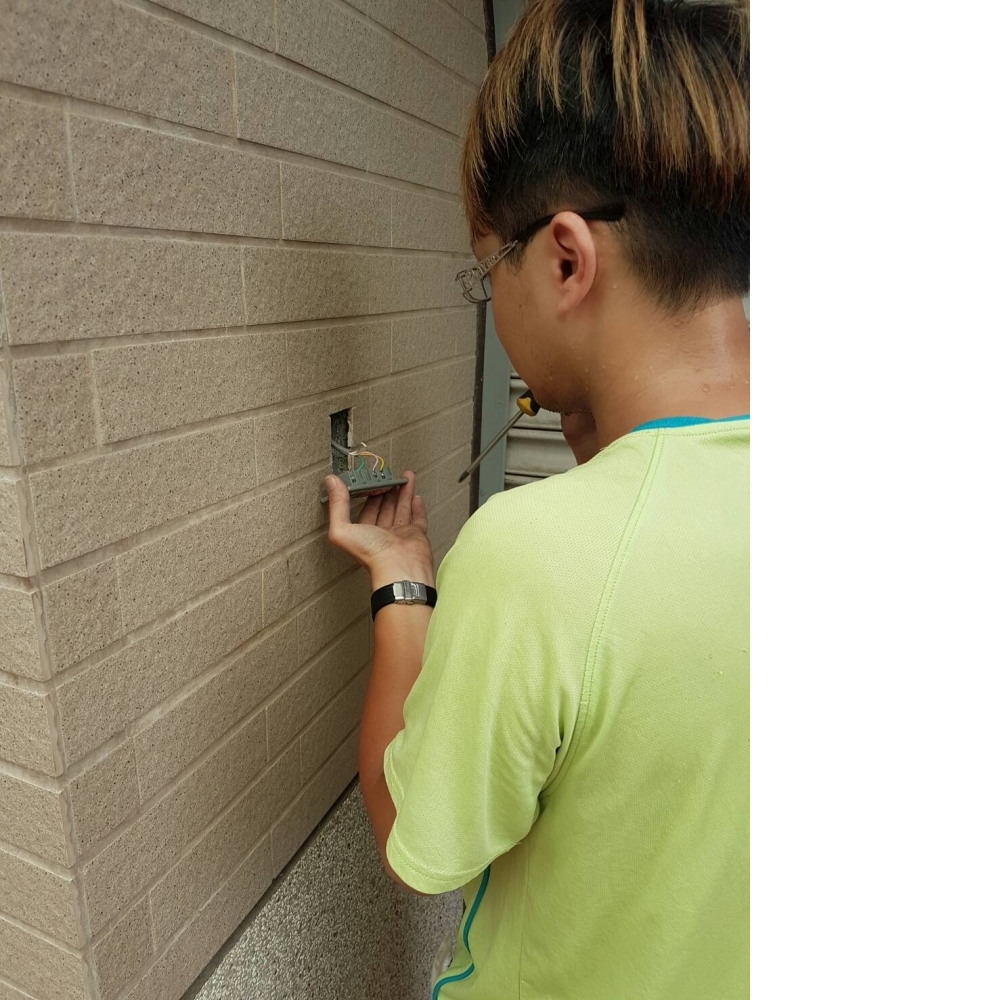 修理鐵捲門馬達|台中鐵捲門維修