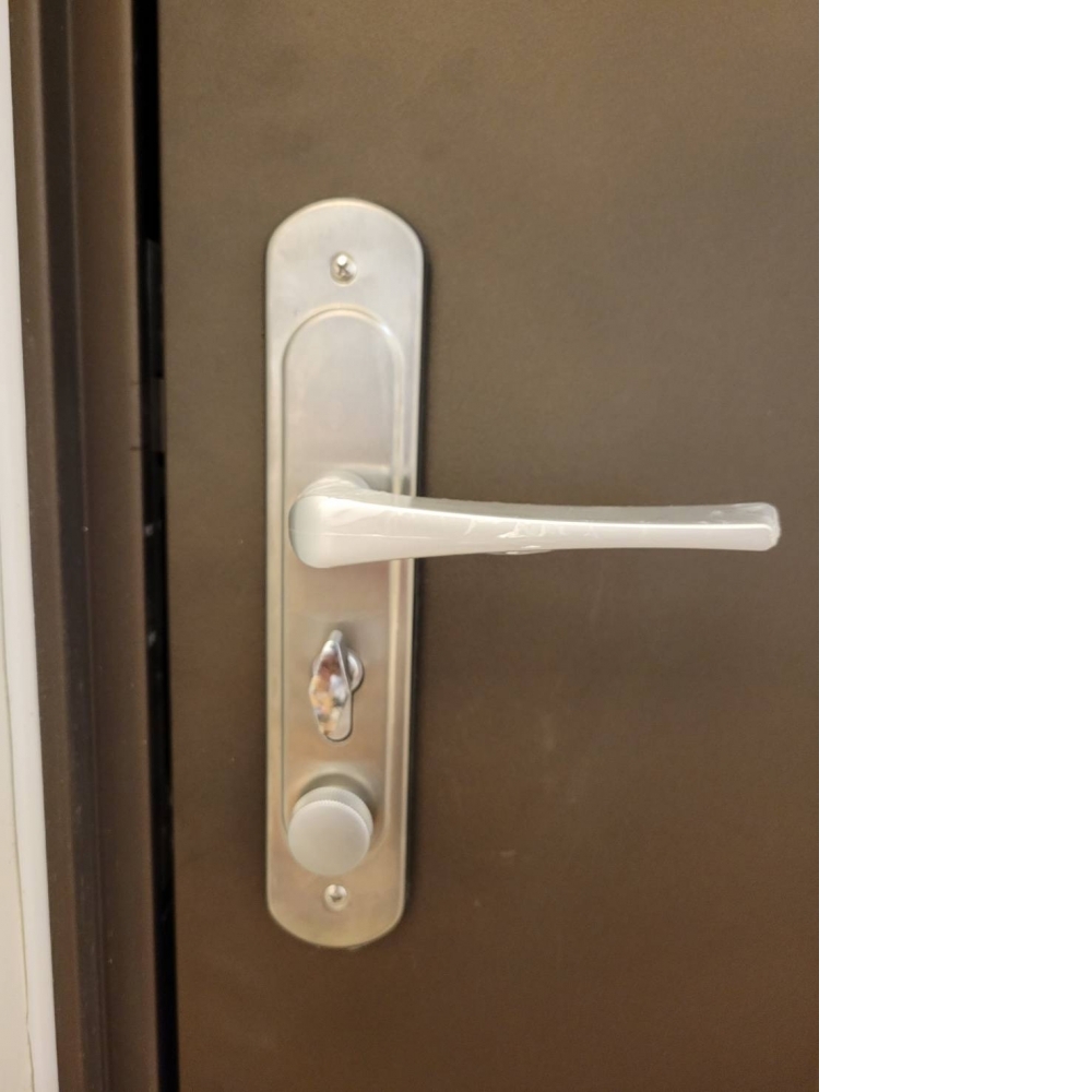 各式大門_房間門鎖安裝更換|台中門鎖安裝