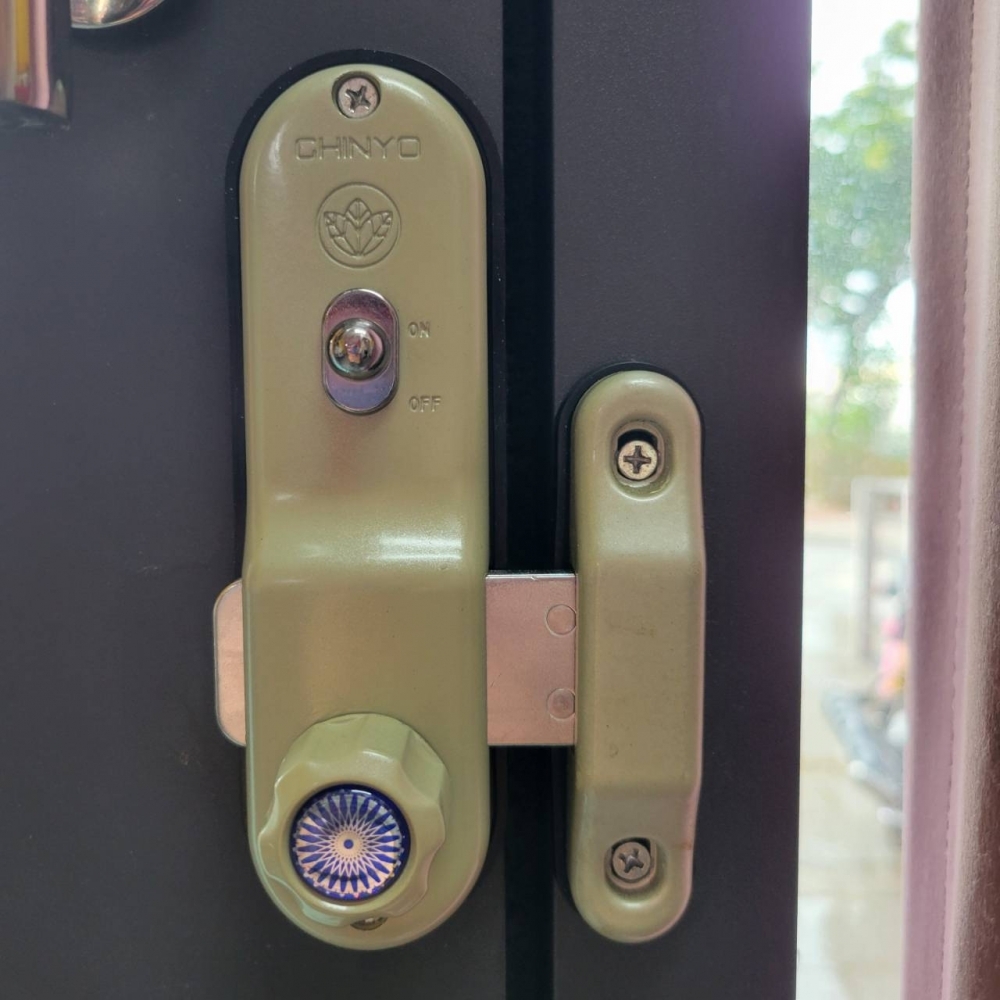 各式鋁門鎖｜台中門鎖安裝