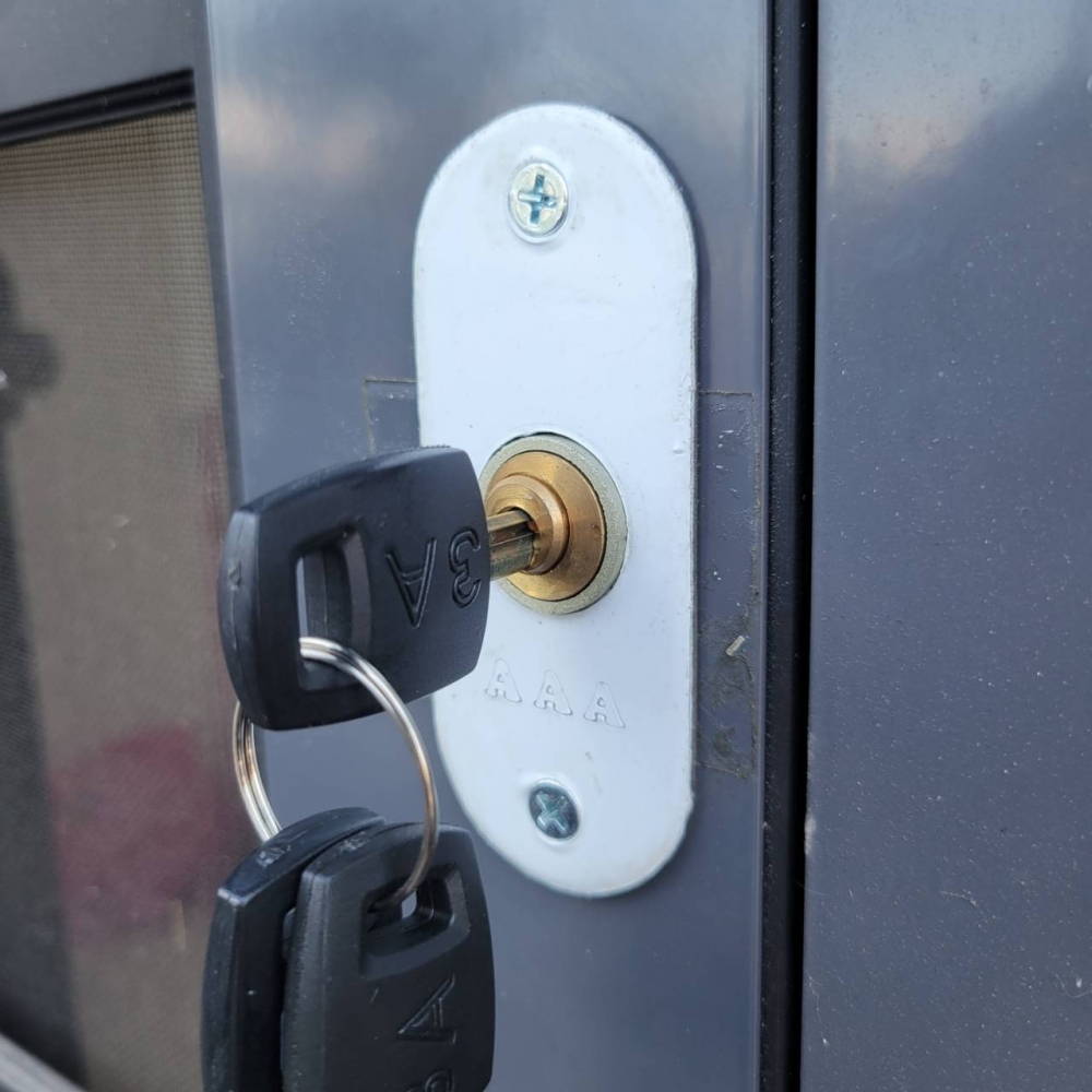 各式鋁門鎖｜梧棲鋁門鎖安裝