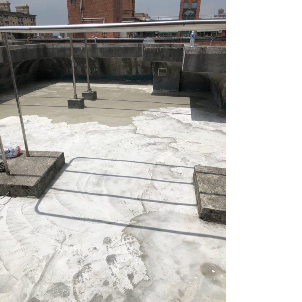 桃園區防水隔熱工程-頂樓地坪打除