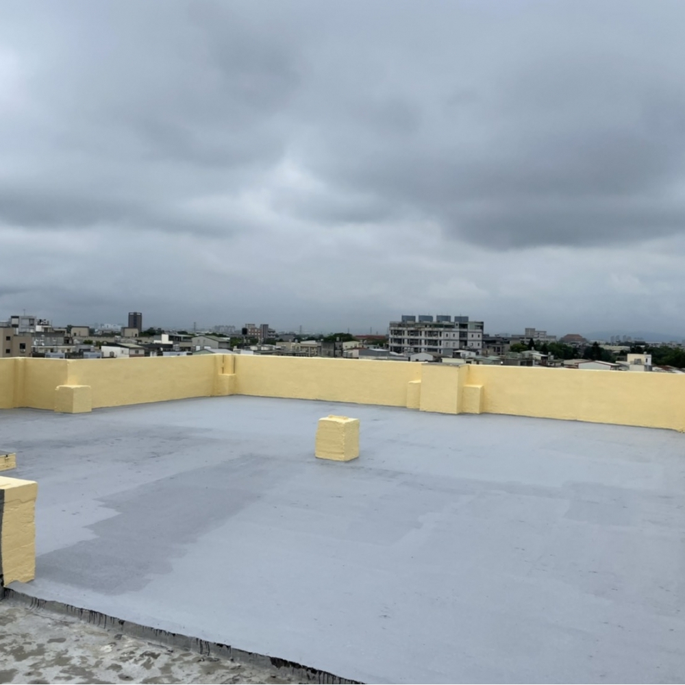 龍潭區頂樓地坪敲除泥作工程 防水隔熱工程