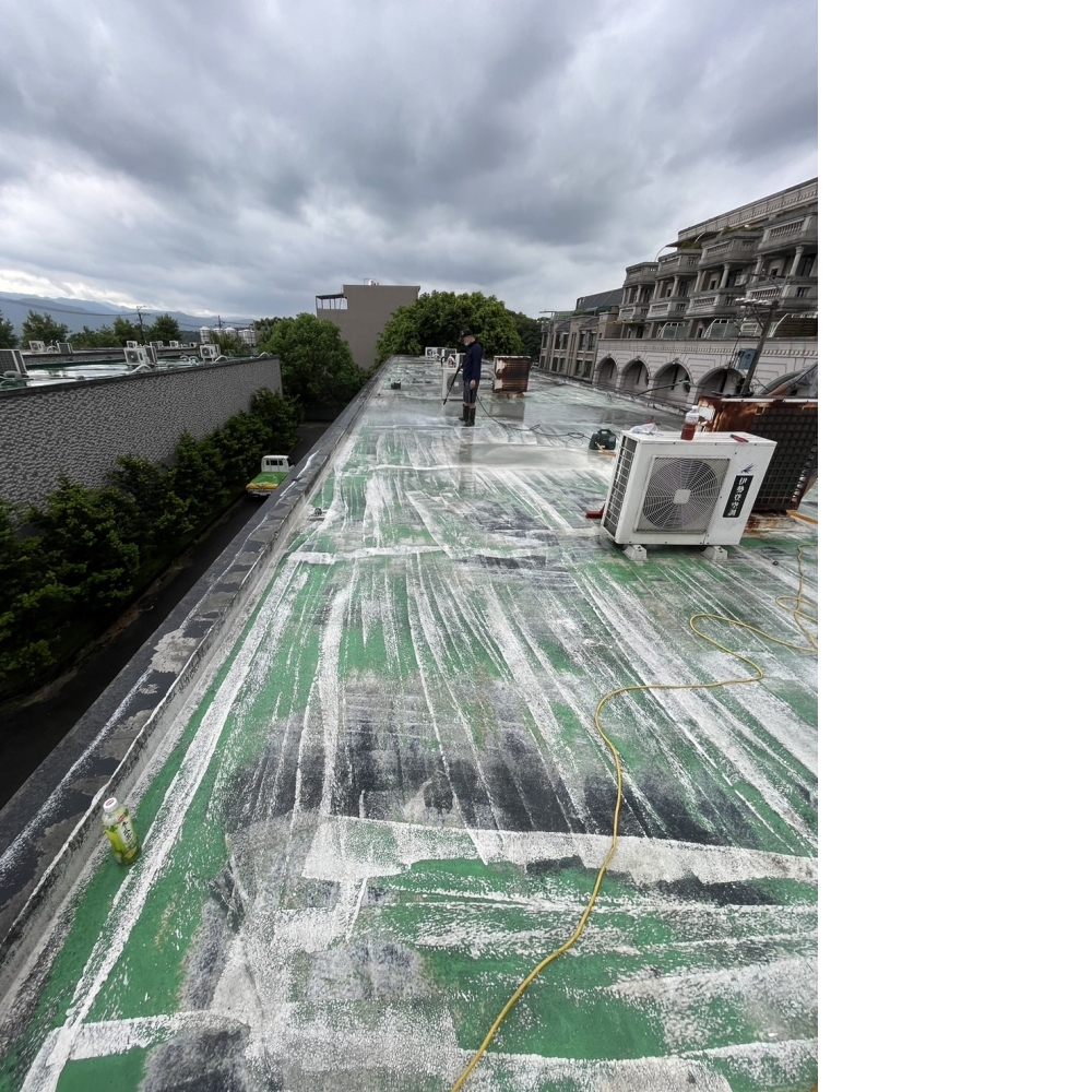 大溪區汽車旅管頂樓防水工程