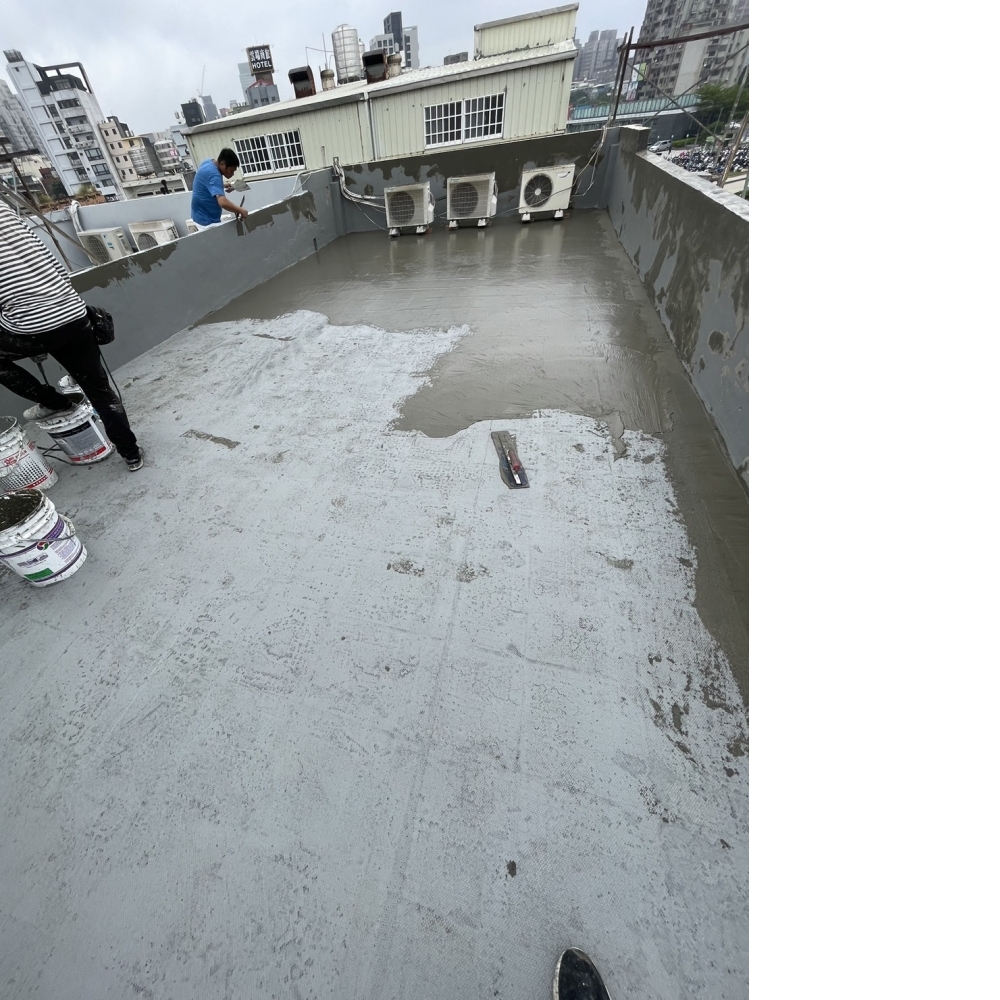 中壢區頂樓防水工程貼附抗裂網 批覆抗裂網