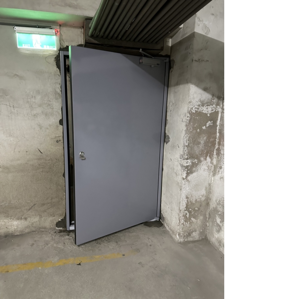 三重社區地下室防火門更新/F60A素面烤漆防火門/符合建築法規&消防法規