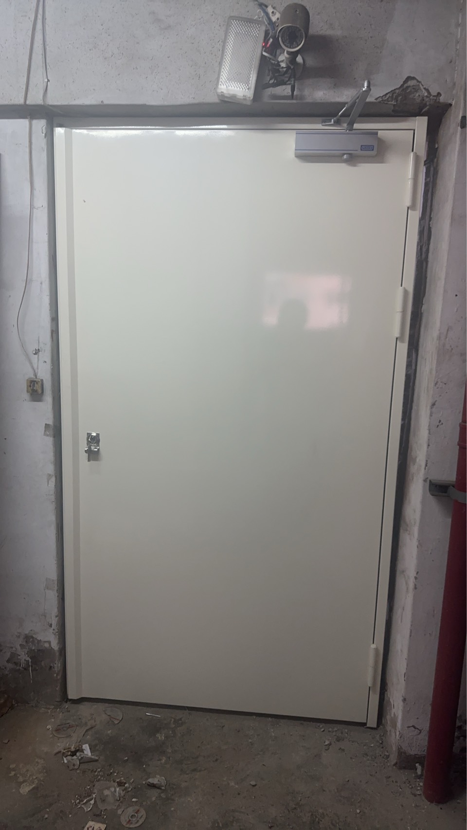 台北市大安區大廈逃生空間更新防火門/F60A素面烤漆防火門/符合建築法規&消防法規