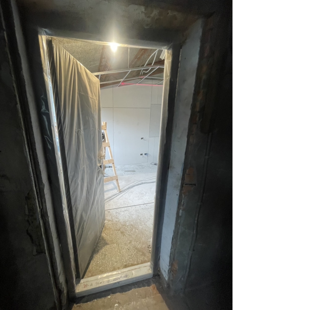 新莊公寓住家更換玄關門/直卡門