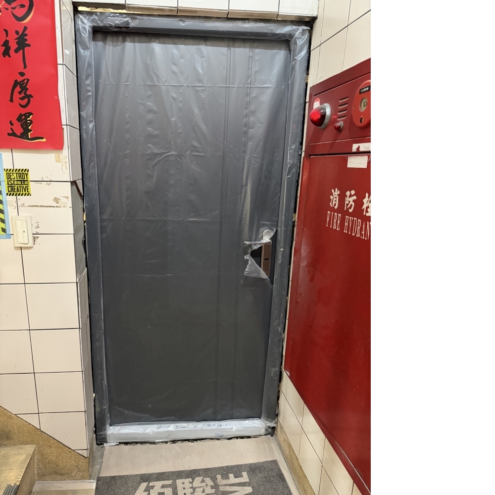 土城住家玄關門更新/