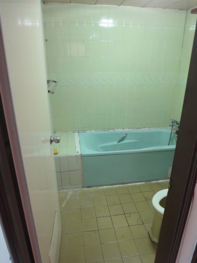 台北-老舊浴室磁磚換新