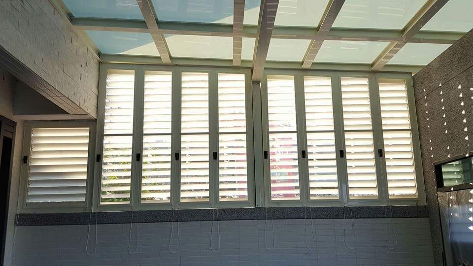 活動百葉窗(二)