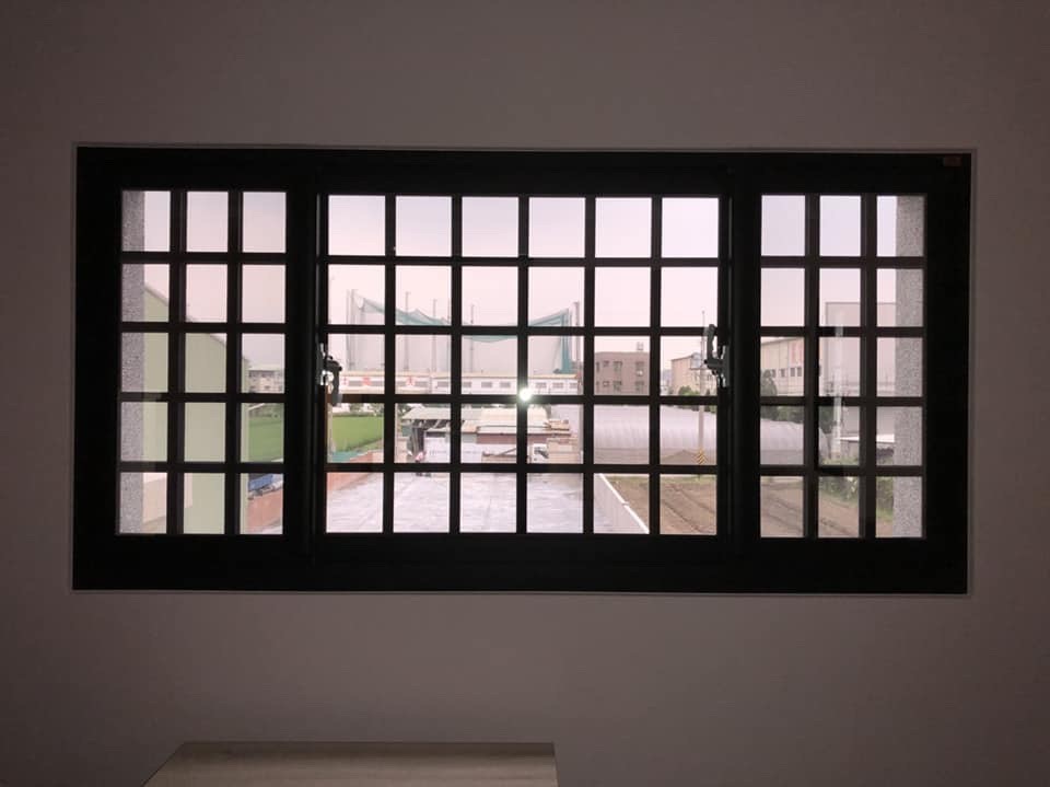 格子氣密窗(一)