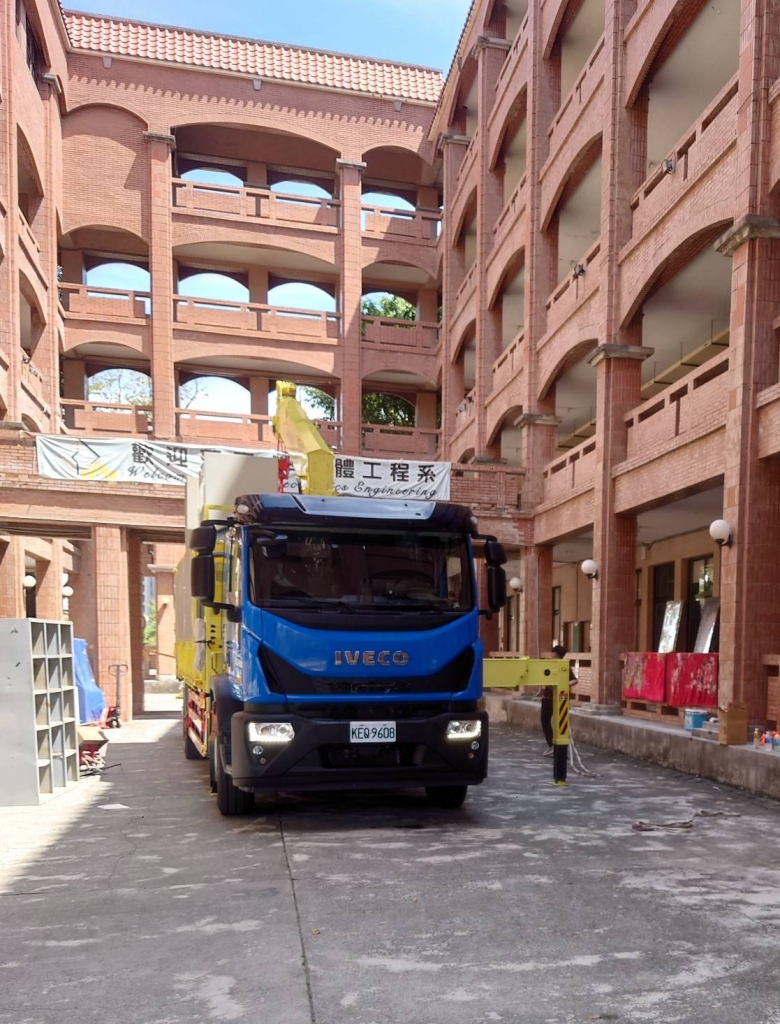 桃園市吊車搬家