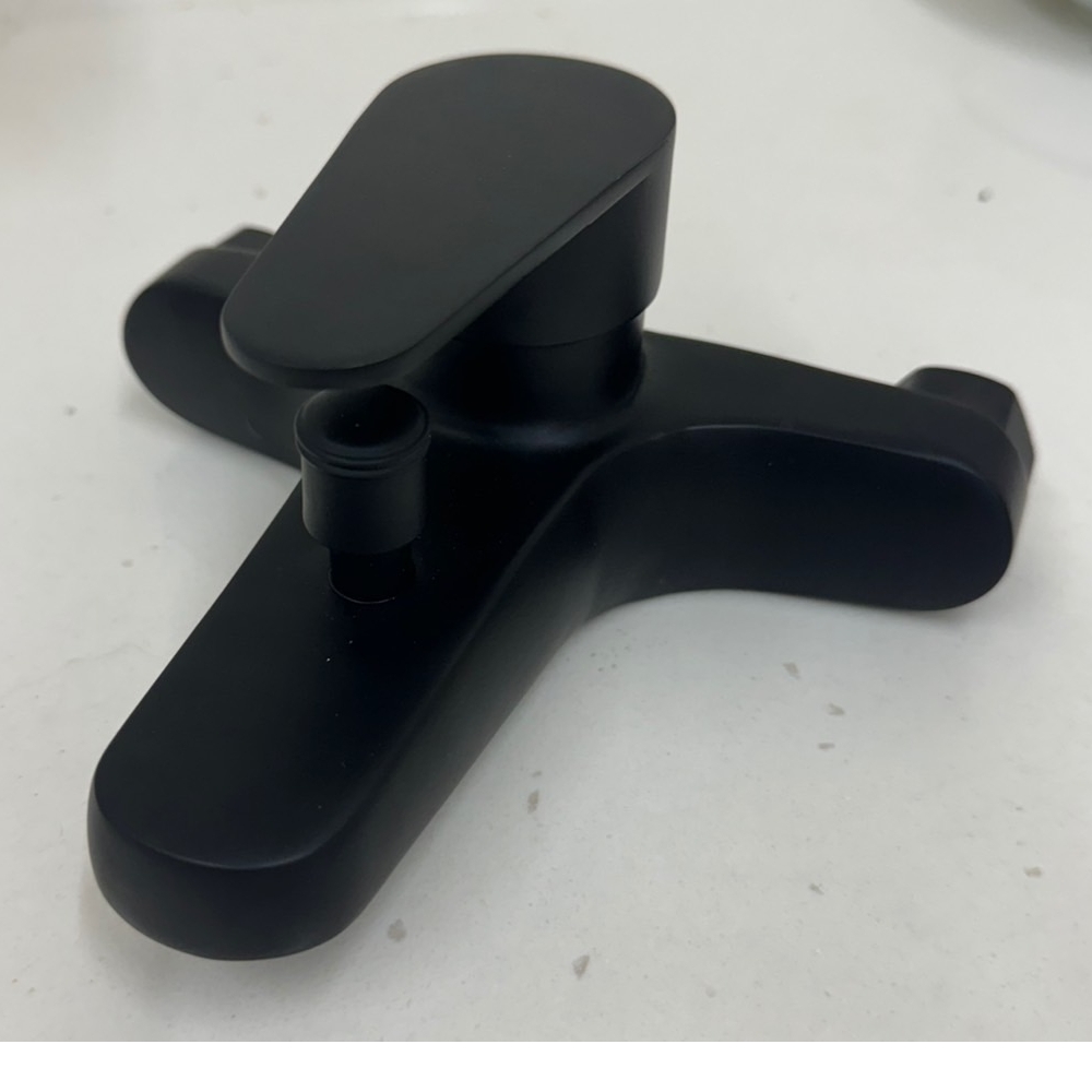 單槍沐浴龍頭(黑色)